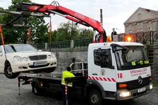Prodal auto a nepohlídal si přepis v registru. Po letech musí platit přes sto tisíc
