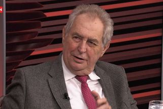 „Jsem dobrodružná povaha. Překvapení je v politice to nejzajímavější.“ Zeman dál žongluje s kandidaturou na prezidenta - Novinky