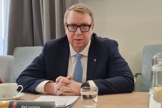 Vláda odmítla delší nemocenskou pro pracující invalidy. Podle Juchelky jim stačí důchod