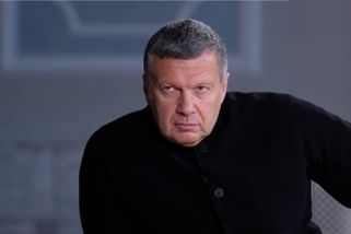 Všechno jde podle plánu. Propagandista Solovjov už...