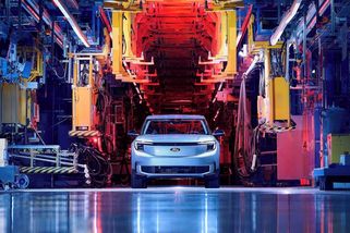 Z pěti modelů bude původní jen jeden. Ford nechá vývoj na konkurenci - Seznam Zprávy