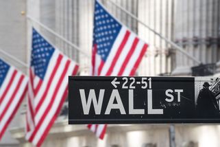 Wall Street je u maxim, ale lidé akciím nevěří. Nic nového, říkají experti - Seznam Zprávy