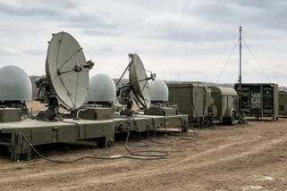 Rusové za 43 milionů Kč rušili Starlink ze základny FSB. Ukrajinci ji našli na satelitu a srovnali se zemí
