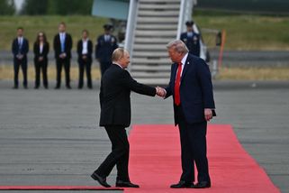 Mír podle Trumpa. Putinovi přátelé zahájili tajná...