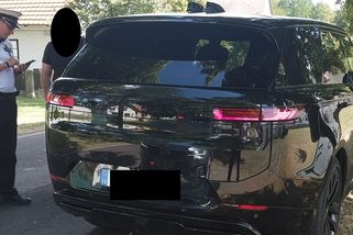 Za jízdu s majákem po dálnici D1 hrozí řidiči luxusního SUV desátý zákaz řízení - Novinky