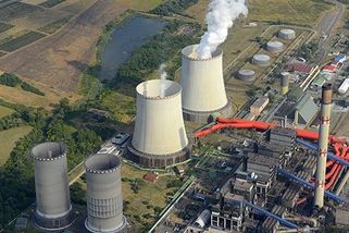 Maďaři hrozí Ukrajině vypnutím proudu, přitom ho i z Ukrajiny dovážejí! - Médium.cz