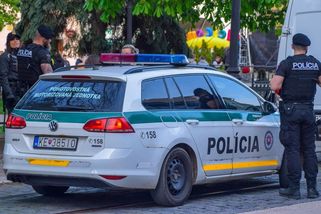 Slovenská policie překazila útok na továrnu na bezpilotní systémy - Seznam Zprávy