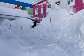 Závěje až do horních pater paneláků? Kamčatka se stala terčem AI podvrhů - Novinky