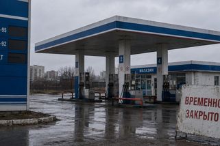 Rusku znovu dochází benzín. O odchodech z Krymu už píše i proruský bloger - Médium.cz