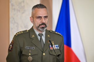 Foltýn: Rusko nemá šanci proti jednotnému Západu, proto rozkládá země zvlášť