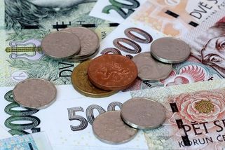 Důchodcům může přijít mimořádná částka. Ve hře jsou tisíce