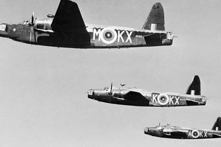 Českým letcům RAF Sověti zakázali pomoc Pražskému povstání - Médium.cz