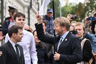 Zakázané Jabloko rozděluje ruskou opozici. Jedni věří ve volby, druzí v sílu - Seznam Zprávy