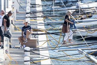 „Vše míří k Janouškovi.“ Reportéři nasvítili nitky od miliardového majetku - Seznam Zprávy