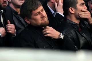 „Mají nástroje, vědí jak“. Zelenskyj chce, aby Spojené státy teď unesly Kadyrova - Echo24.cz