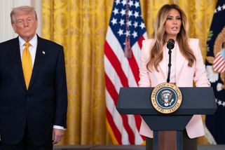 „Ta je nasupená. Co jí udělal?“ Trumpovi se poháda...