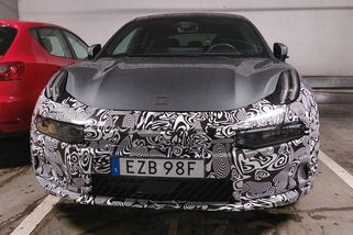 Tajemný čínský prototyp v Praze: Auto, které jste nikdy neviděli, od značky, o níž jste ani neslyšeli - Garáž.cz