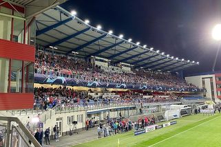 Matěj Kovář v klubu dlouhodobě nechytá, v reprezentaci je stále jedničkou. Shání mu Hašek angažmá? - Médium.cz