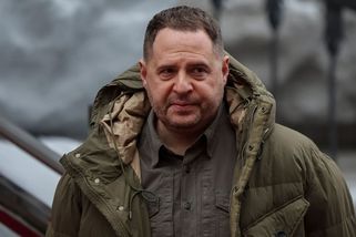 Jdu na frontu, oznámil po rezignaci Jermak - Novinky