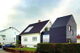 Netradiční přístavby rodinného domu ukazují, jak elegantně získat místo pro velkou rodinu - Novinky