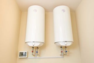 Plynový, nebo elektrický ohřívač vody? Co se vyplatí dnes a obstojí i v budoucnu