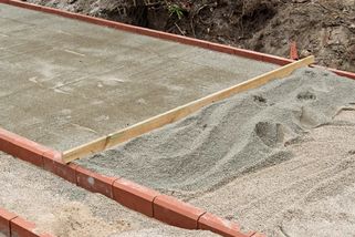 Úřady zpřísňují dohled nad úpravami zahrad. Úbytek zeleně a nadměrné zastavování pozemků už lidem neprojde