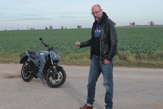 Garáž Honzy Koubka: Elektrická motorka pro nemotorkáře - Garáž.cz