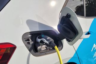 Kalkulačka: Srovnání nákladů mezi spalovacími motory a elektromobily odhaluje pravdu, kterou nikdo nechce vidět