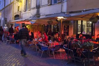 V Itálii zaplatíte stovky korun jen za prostřený stůl. Nejde přitom o spropitné, ale o tradiční coperto