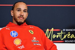 Hamilton reaguje na výzvy k odchodu z formule 1 - Sport.cz