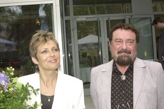 Párkrát zazpíval a byl za vodou. Výdělky Waldemara Matušky za socialismu budily závist po celé zemi