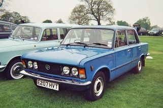 Z moderního sedanu se stal zastaralý veterán. Polski Fiat 125p se vyráběl 24 let. Skončil před 35 lety