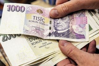 Bonus deset tisíc by rozhýbal unavená česká penzijka, ukázal průzkum - Seznam Zprávy