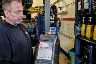 „Došel Shell.“ Autoservisy se obávají nedostatku oleje - Novinky