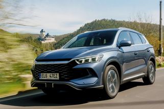 Prostorné a úsporné rodinné SUV za rozumné peníze? BYD uvádí novinku s plug-in hybridem za cenu benzinu - Garáž.cz