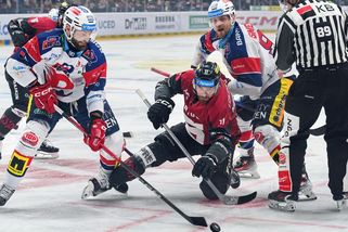Útočník Kryštof Hrabík podepsal novou smlouvu ve Spartě - Sport.cz