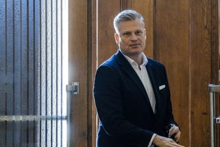 Turek ke své nehodě: Řidiče sanitky někdo přesvědčil, aby „marodil o trochu déle“