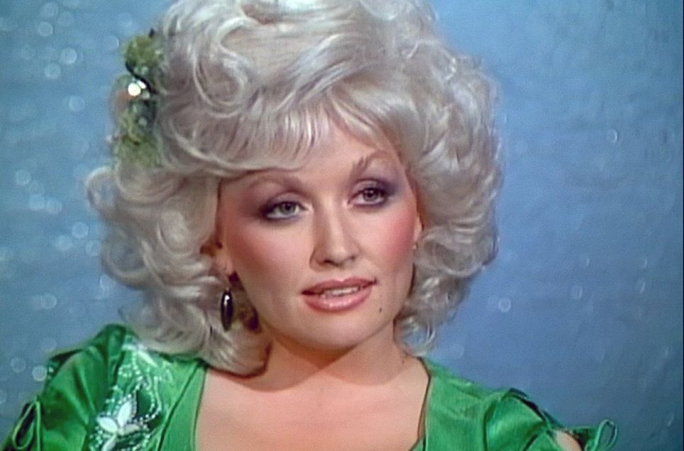 Dolly Parton: Ikona country hudby a nezapomenutelná legenda