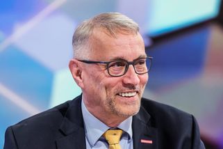 Dvořák: Spojit TOP 09 se STAN je dobrá varianta. Hezké gesto Starostů, reagoval ironicky Kolář
