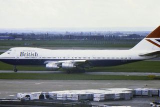 Piloti Boeingu 747 zachránili po vysazení motorů 263 cestujících s pověstným britským klidem - Médium.cz