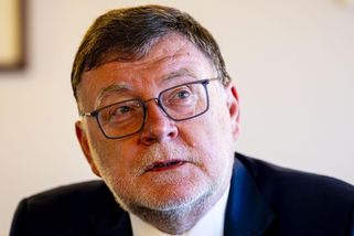 „Rozpočet s tím nepočítá.“ Jurečka se zvýšením platů státních zaměstnanců u Stanjury narazil - Novinky