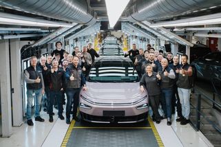 Čínský elektromobil Xpeng šokuje cenou. Nabízí přes pět metrů délky, luxusní výbavu a nabíjení za 12 minut