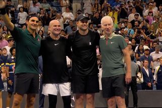 Ikona se vrátila do New Yorku. Federer ve skvělé kondici bavil diváky, fanoušci byli znovu v úžasu - Sport.cz