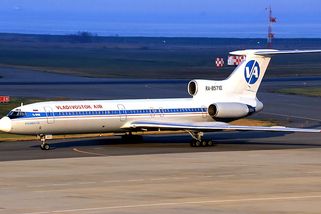 TU-154 Vladivostok Air se zřítil při přistání v Irkutsku. V troskách vyhaslo 145 lidských životů - Médium.cz