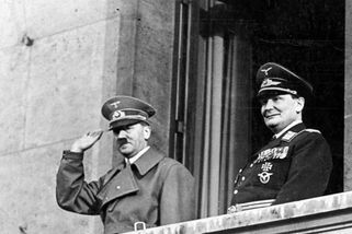 Hermann Göring. Jeden z tvůrců „konečného řešení židovské otázky“. Jeho kmotrem byl židovský lékař - Médium.cz