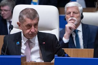 Válka s prezidentem Babišovi prohraje volby. Jeho vláda podpořila bruselské šmírování