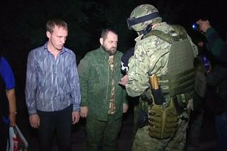 Na ukrajinské horké lince pro Rusy, kteří se chtějí vzdát, je nejvíc rušno večer - Novinky