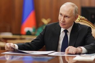 Jedná velká rodina. Putin v novoročním projevu popřál Rusům hodně štěstí - Novinky