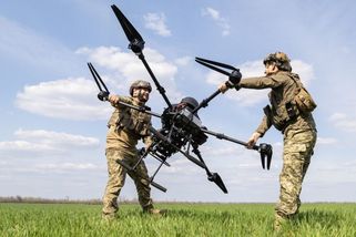 Zprávy z bojiště: Další rekordy. Počty dronů nad frontou jen a jen rostou - Seznam Zprávy