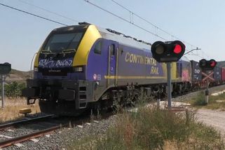 Železniční přejezd Fuenmayor ve Španělsku | Železniční přejezdy